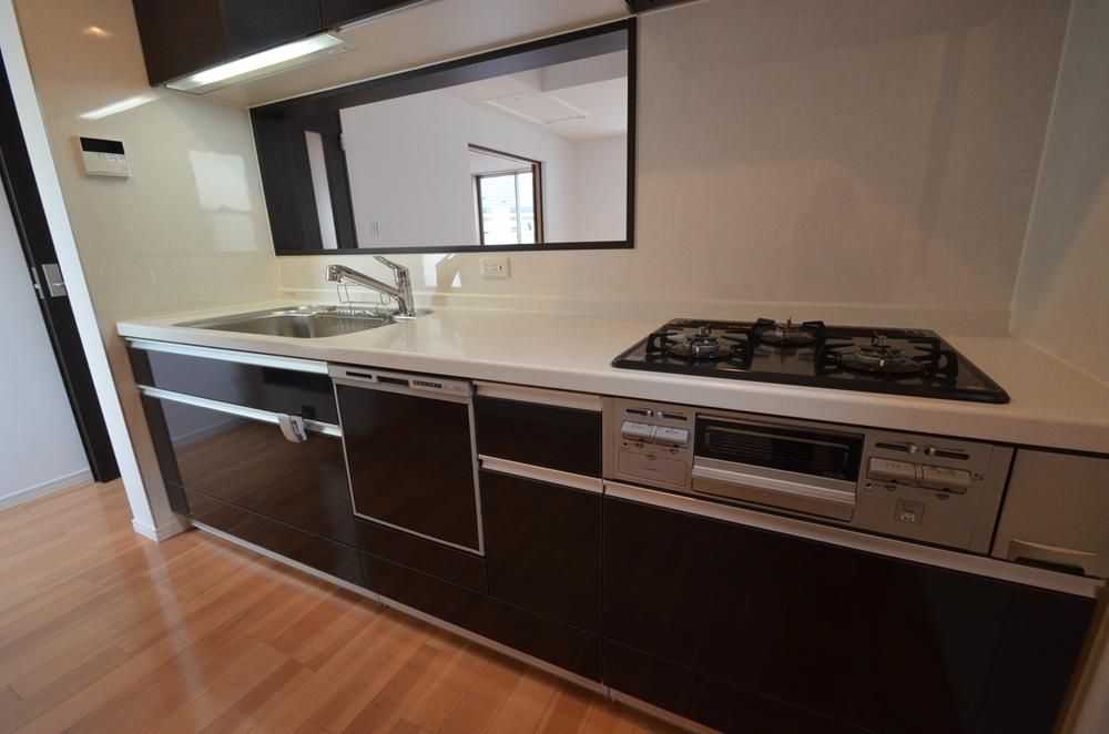 Kitchen. Indoor (11 May 2013) Shooting 5 Building