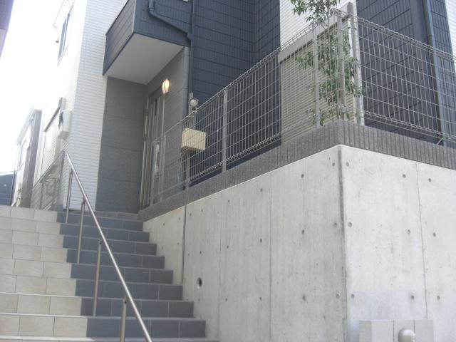 Local appearance photo. Local (11 May 2013) Taking