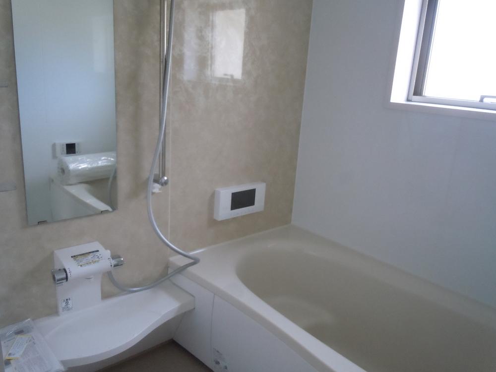 Bathroom. H Building Indoor (October 8, 2013) Shooting