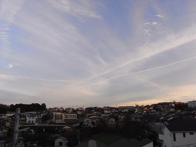 View photos from the dwelling unit. D Building view from the site (December 16, 2013) Shooting