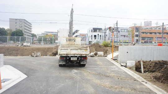 Local photos, including front road. Frontal road