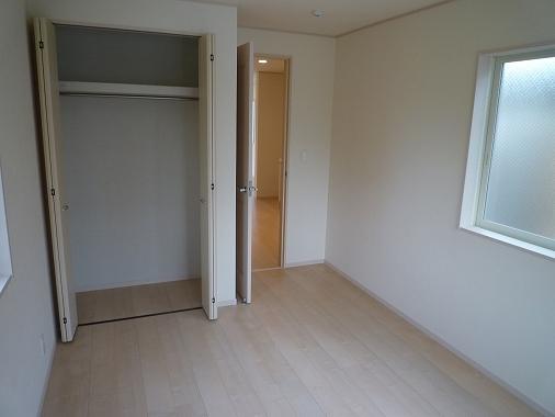 Non-living room. Building 2 2 Kaikyoshitsu