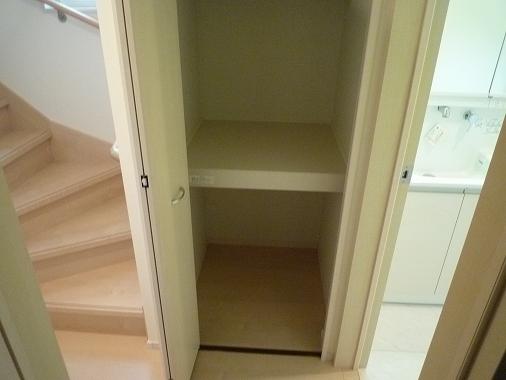 Receipt. Building 2 storage