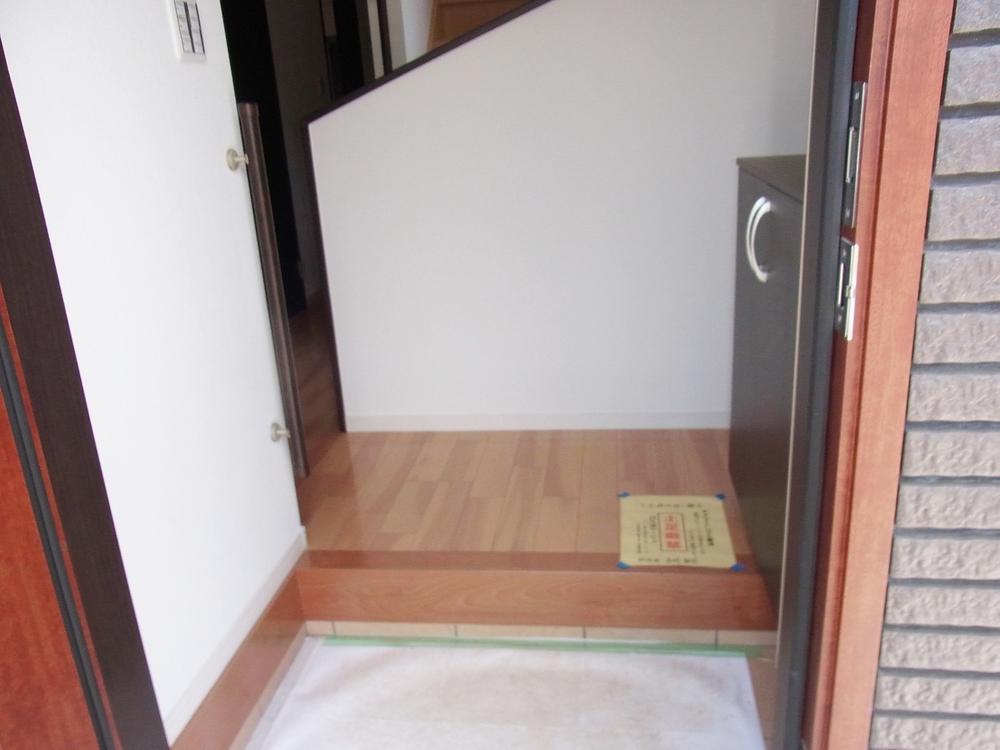 Entrance. Entrance (July 2013) Shooting