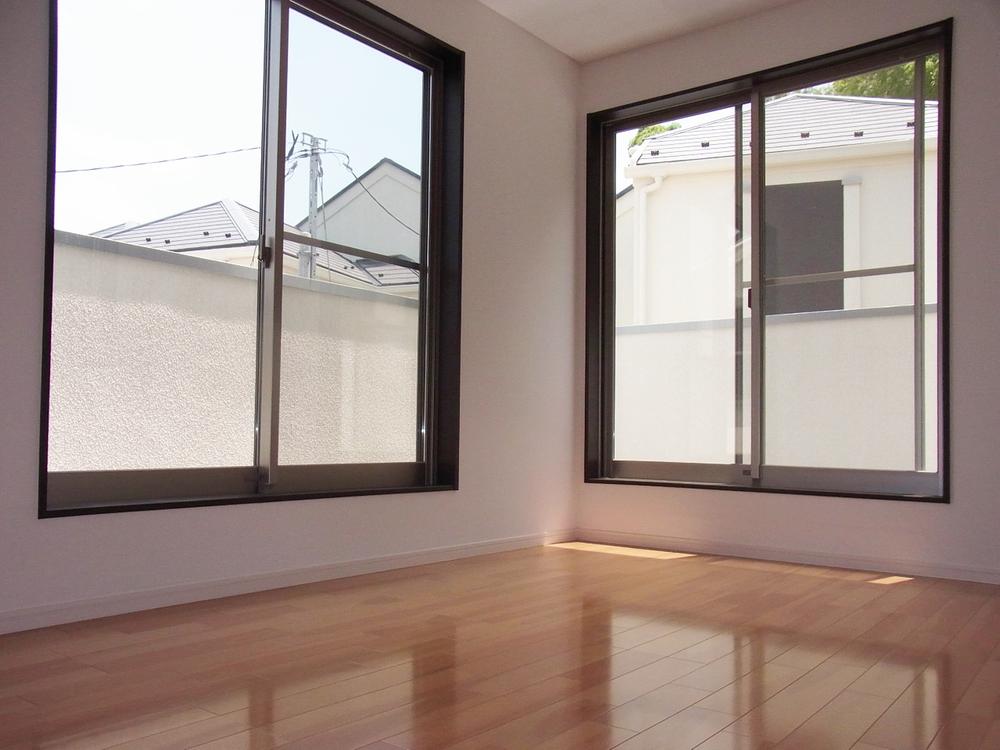 Non-living room. Indoor (July 2013) Shooting