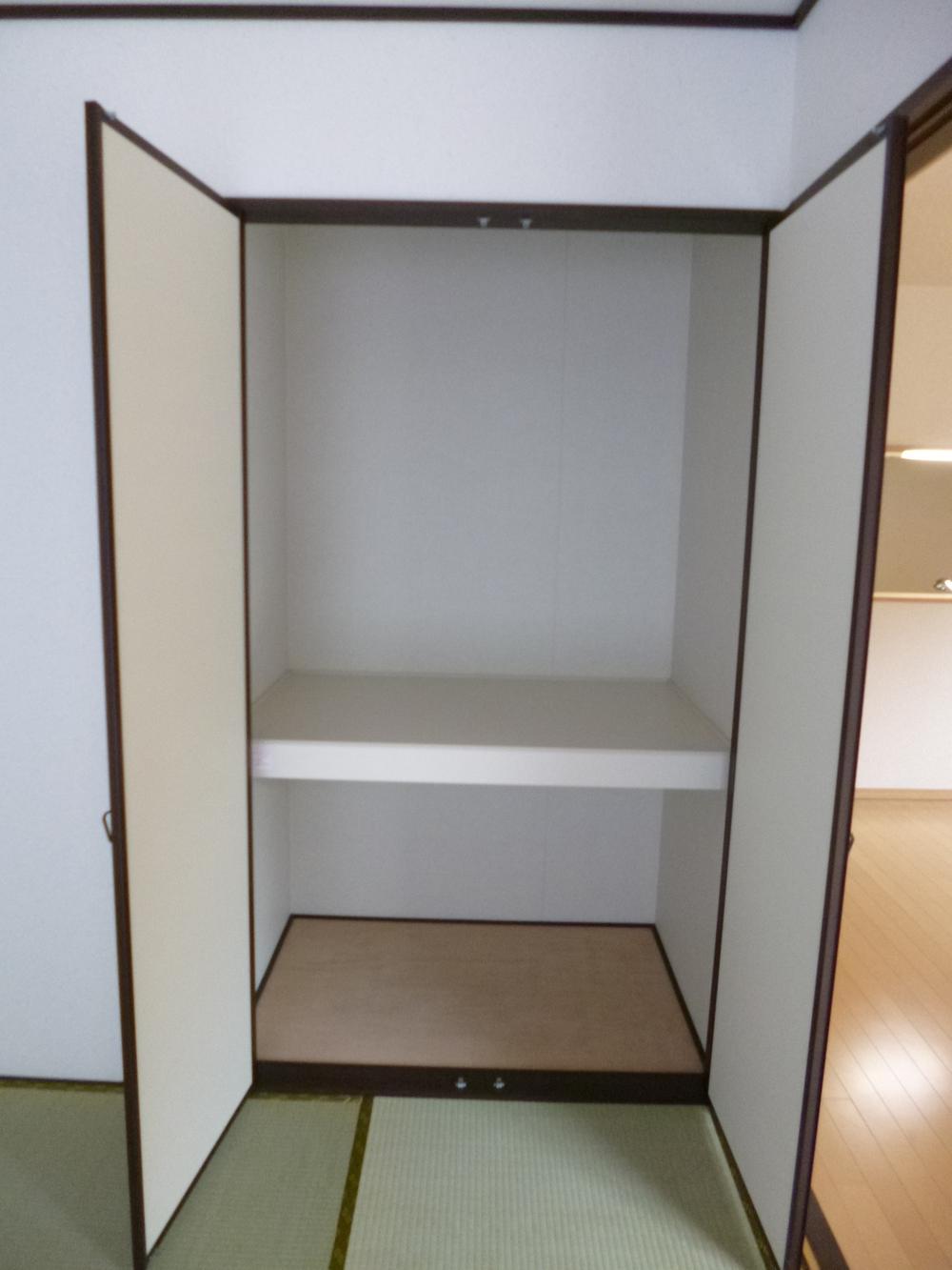 Receipt. First floor Japanese-style room storage