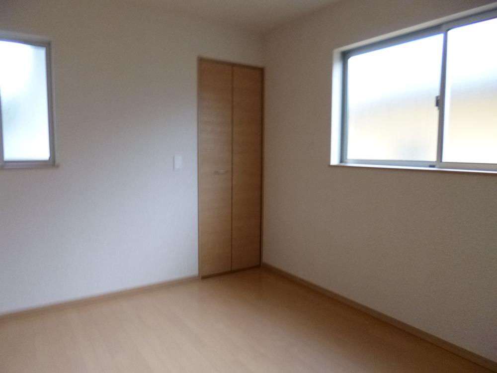 Non-living room. 2 Kaiyoshitsu 6 Pledge There is a convenient walk-in closet!