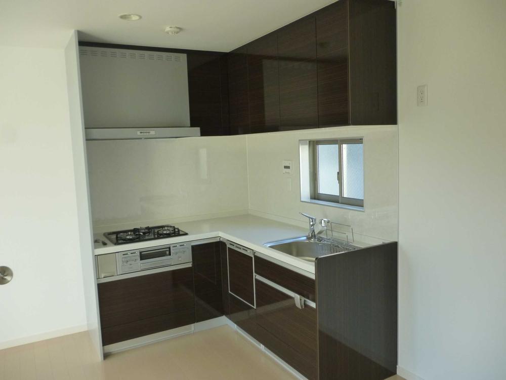 Kitchen. Indoor (09 May 2013) Shooting