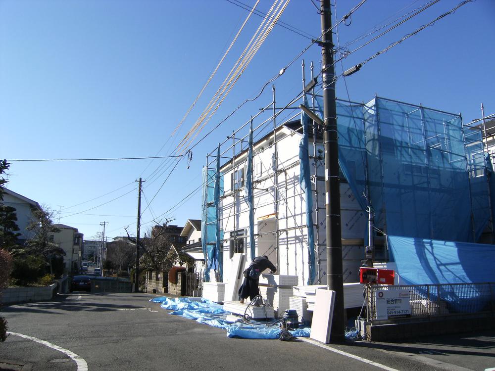 Local photos, including front road. Local (12 May 2013) Shooting