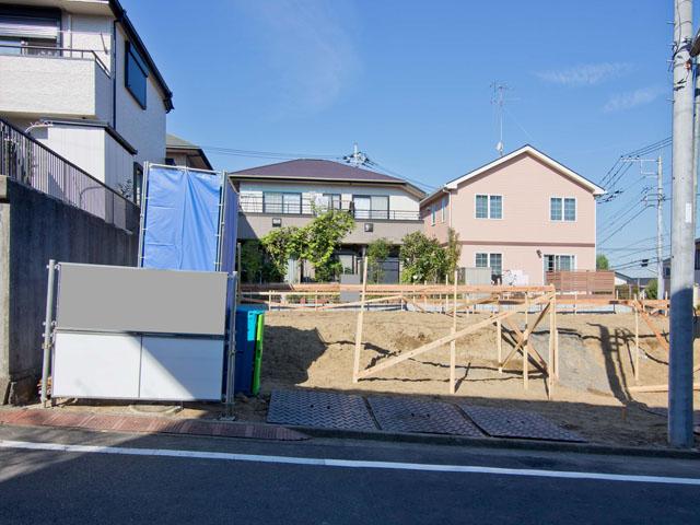 Local appearance photo. Local (11 May 2013) Shooting