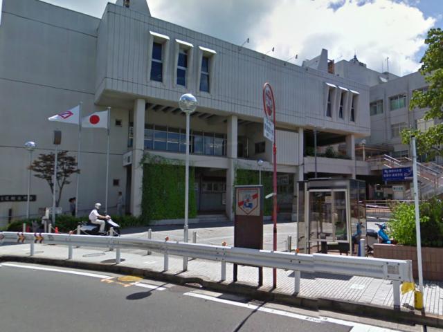 Government office. 780m until the green ward office