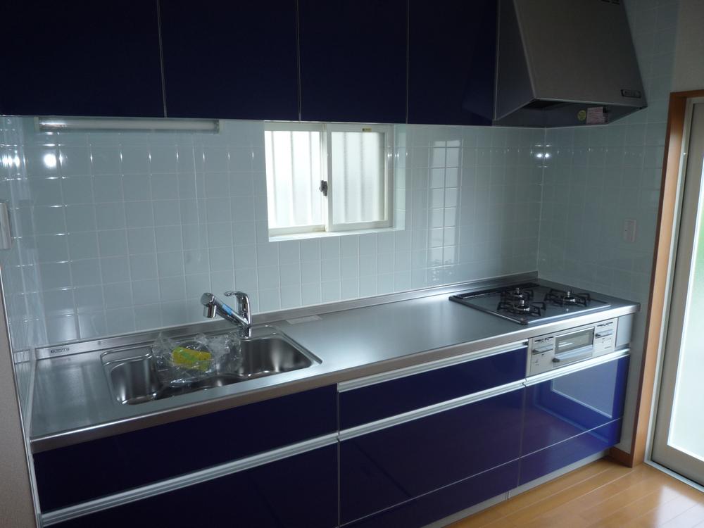Same specifications photo (kitchen)