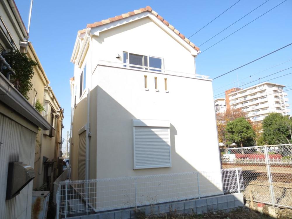 Local appearance photo. Building 2 Complete compartment