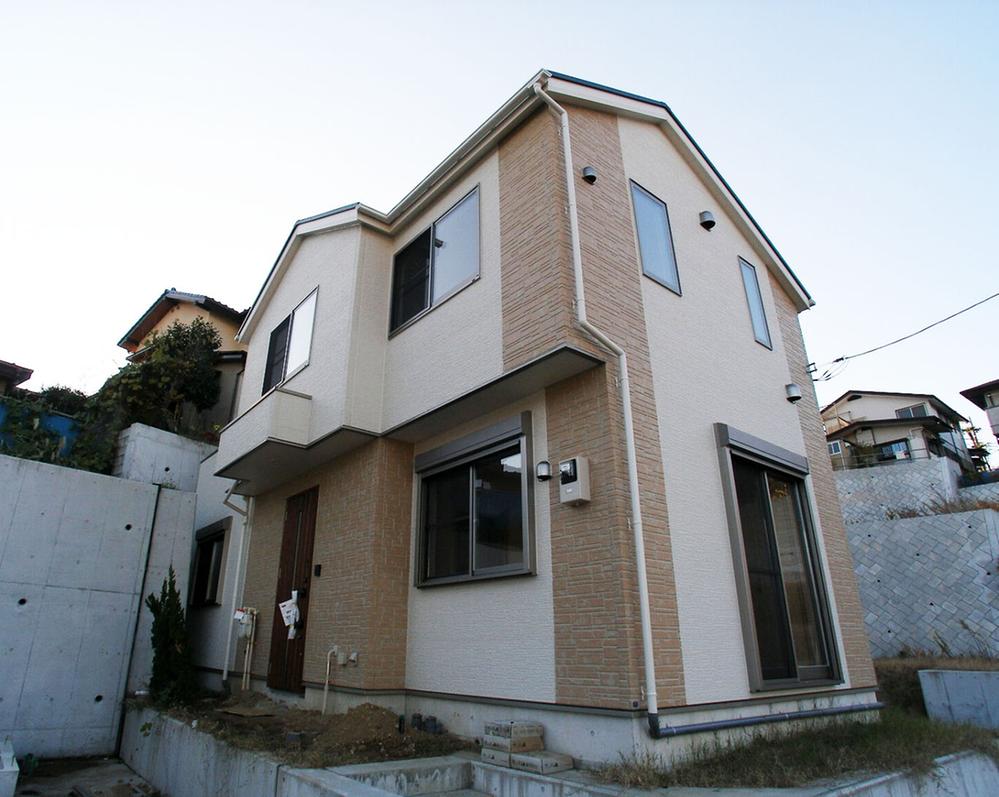 Local appearance photo. Building the completed H Building