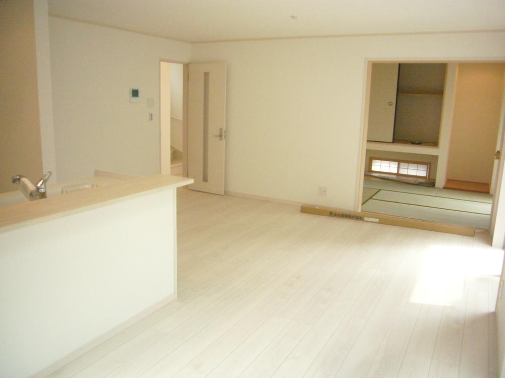 Living. Indoor (August 23, 2013) Shooting