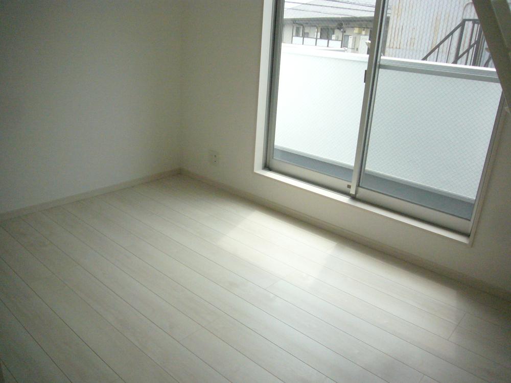 Non-living room. Indoor (August 23, 2013) Shooting