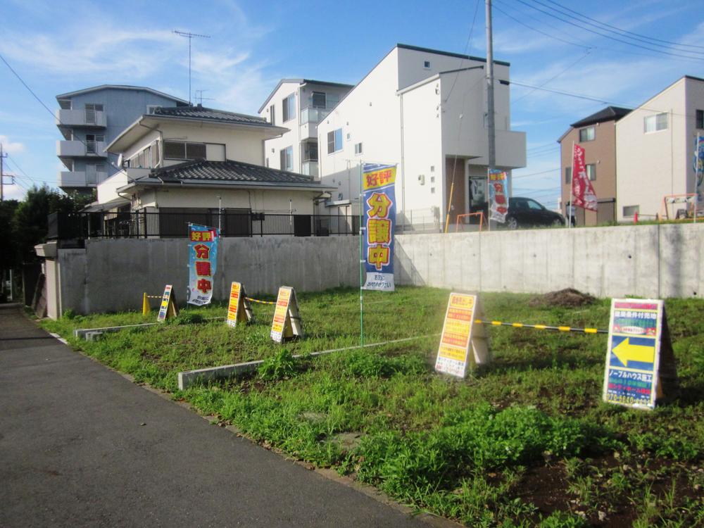 Local photos, including front road. Local (September 2013) Shooting