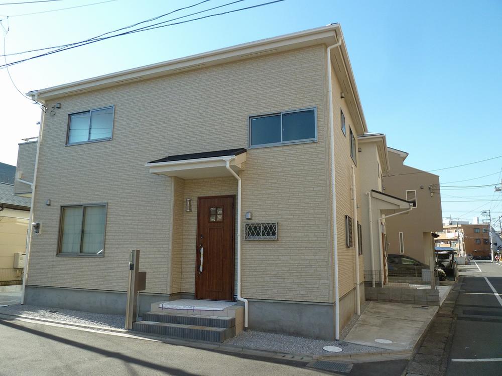 Same specifications photos (appearance). Appearance same specifications