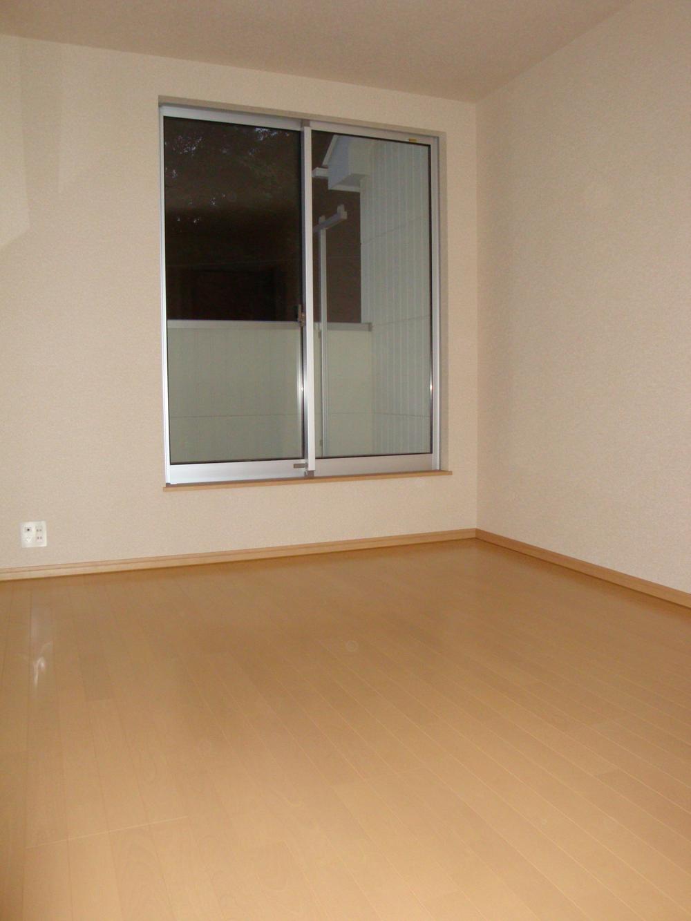 Non-living room. Indoor (November 25, 2013) Shooting