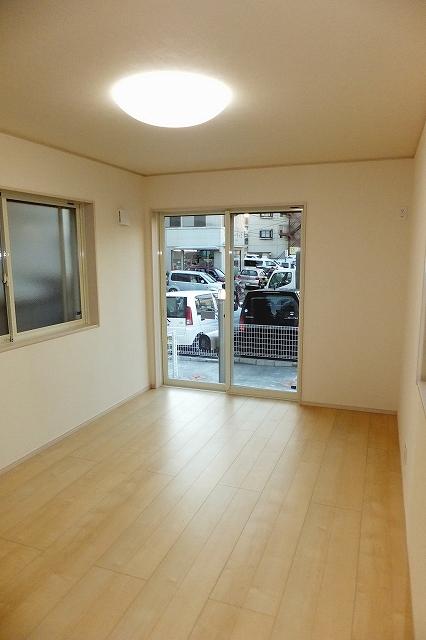 Non-living room. Indoor (November 26, 2013) Shooting