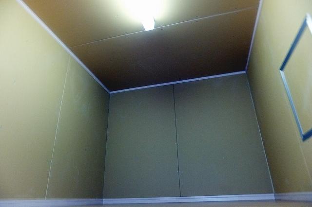 Other introspection. Attic storage (November 26, 2013) Shooting