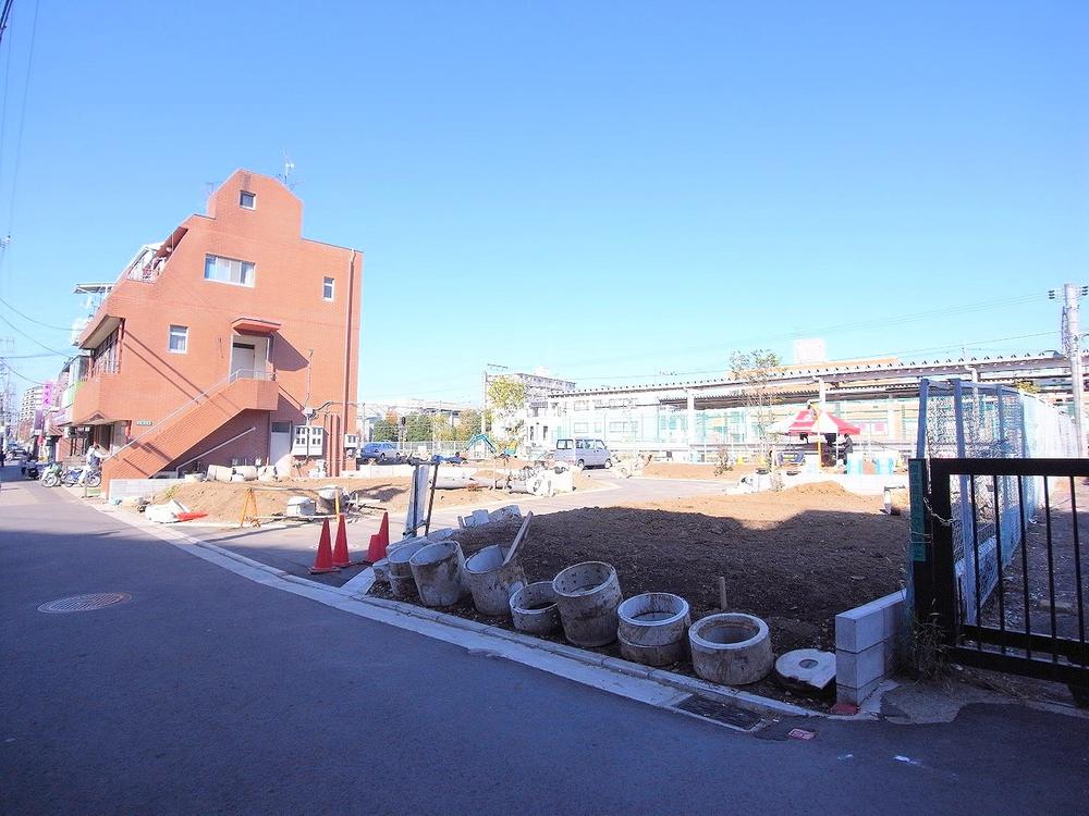 Local appearance photo. It is a 2-minute walk station! It is convenient ~ ! Local (11 May 2013) Shooting