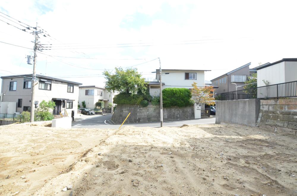 Local appearance photo. Local (10 May 2013) Shooting