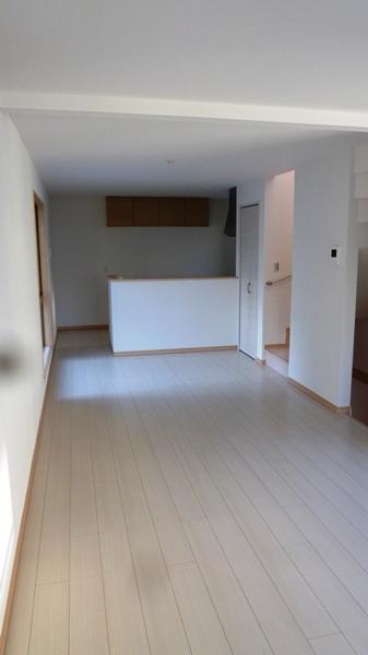 Living. 4 Building Living (December 13, 2013) Shooting