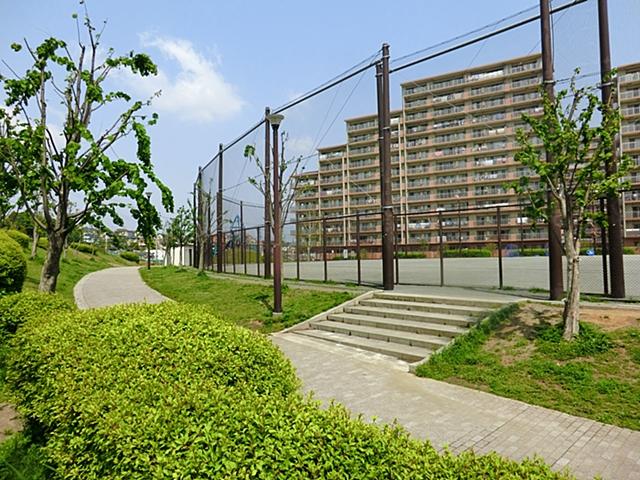 park. You enjoy Omoikkiri children and pets and play holiday in Morinodai Chuno 1700m lush large park-to-valley park!