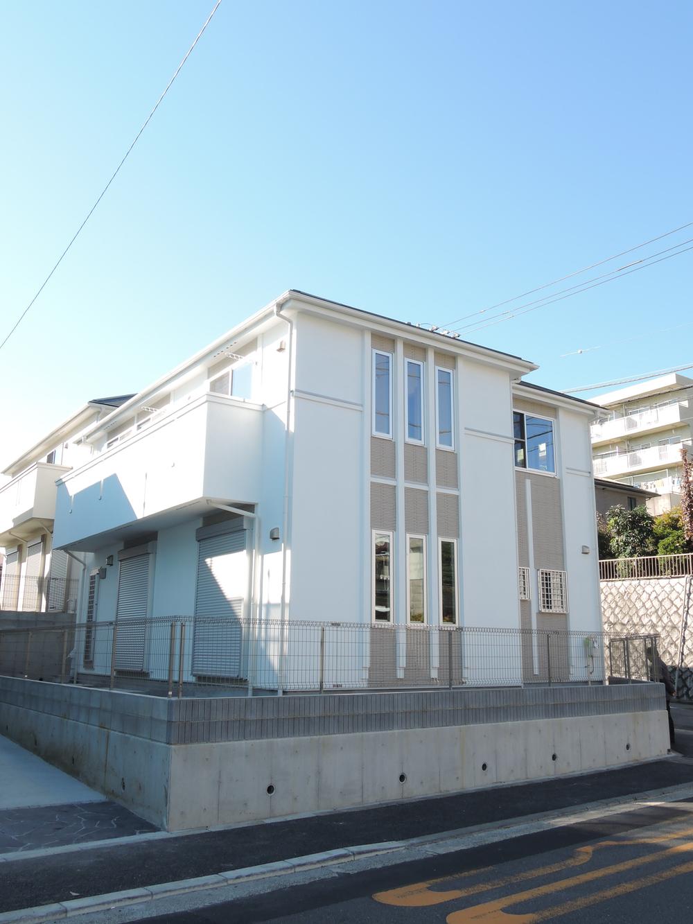 Local appearance photo. It is a complete example of construction!