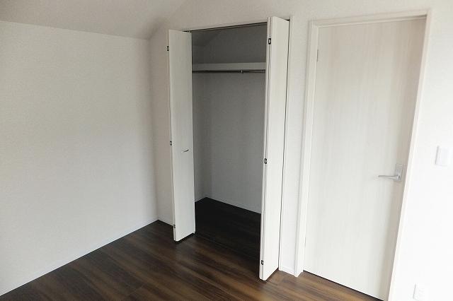 Receipt. 5 Building room (October 21, 2013) Shooting