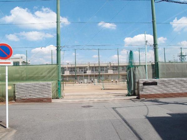 Junior high school. 1322m to Yokohama Municipal Tana junior high school