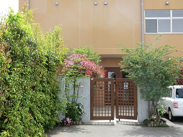 kindergarten ・ Nursery. Mimosa to nursery school 1500m