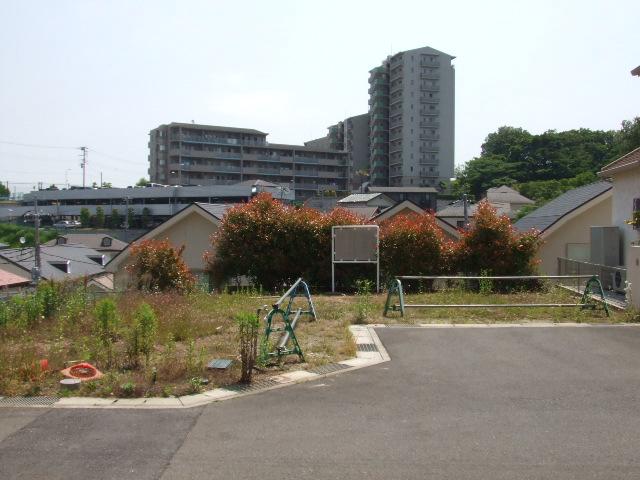 Local land photo. Local (May 2013) shooting R2-5 compartment