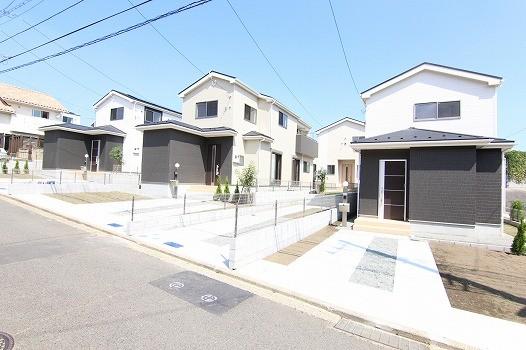 Local appearance photo. Local (11 May 2013) Shooting