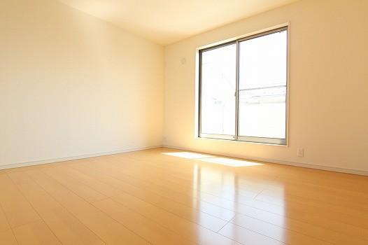 Non-living room. Indoor (11 May 2013) Shooting