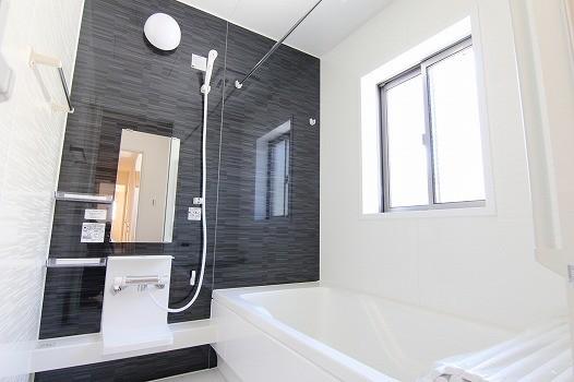 Bathroom. Indoor (11 May 2013) Shooting