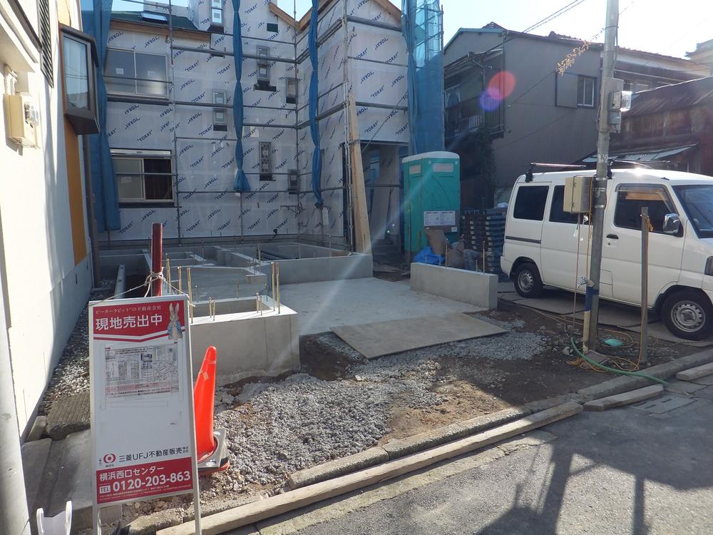 Local photos, including front road. Local (11 May 2013) Shooting