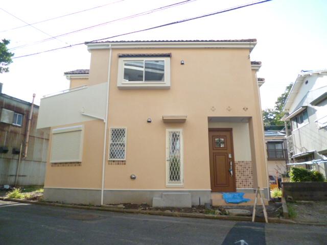 Local appearance photo. Local (10 May 2013) Shooting