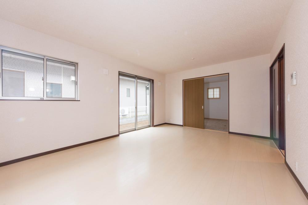 Living. Spacious Living Dining & Kitchen