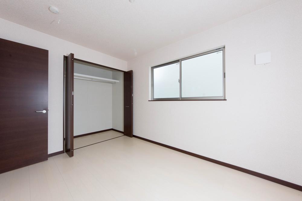 Non-living room. Storage also enhance