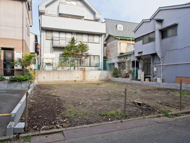 Local land photo. Local (12 May 2013) Shooting