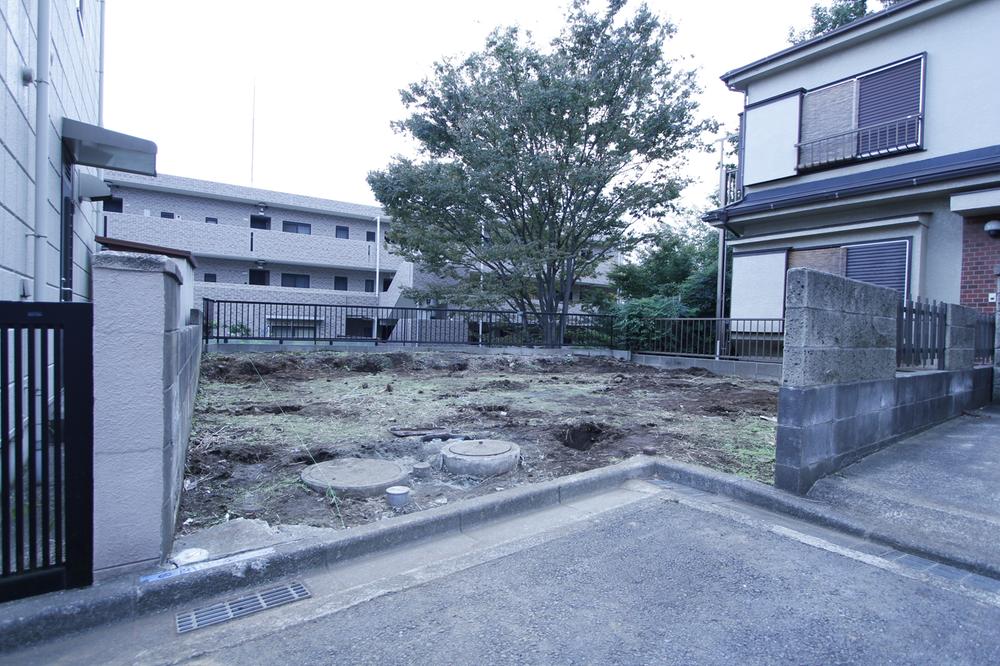 Local appearance photo. Local (10 May 2013) Shooting