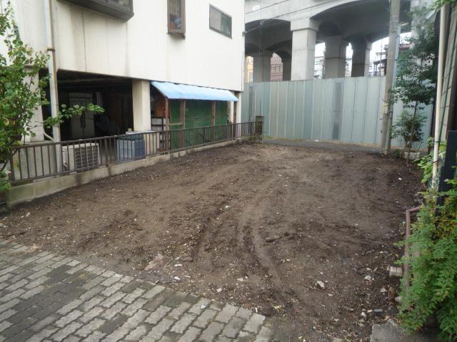 Local appearance photo. From the north road