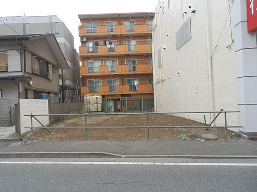 Local land photo. Day is good per south road