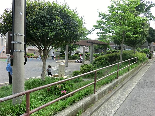 park. 270m to Nagata Donotani second park