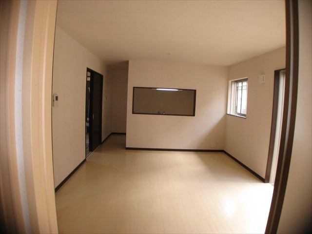 Living. Easy-to-use that can be used by connecting a Japanese-style room Living dining!