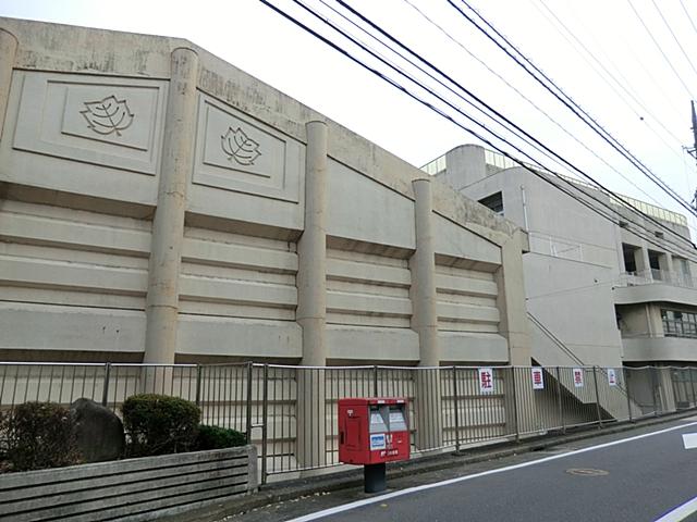 Junior high school. Heiraku 250m until junior high school