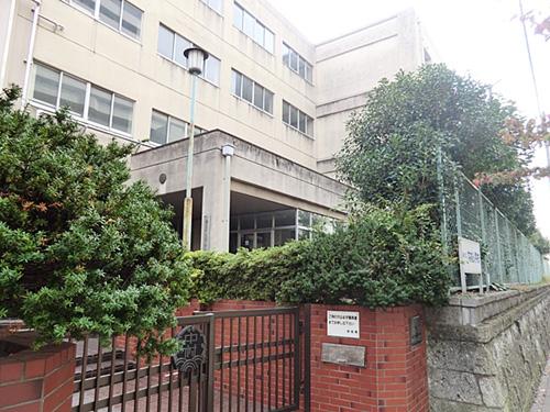 Primary school. 800m until Nakamura elementary school