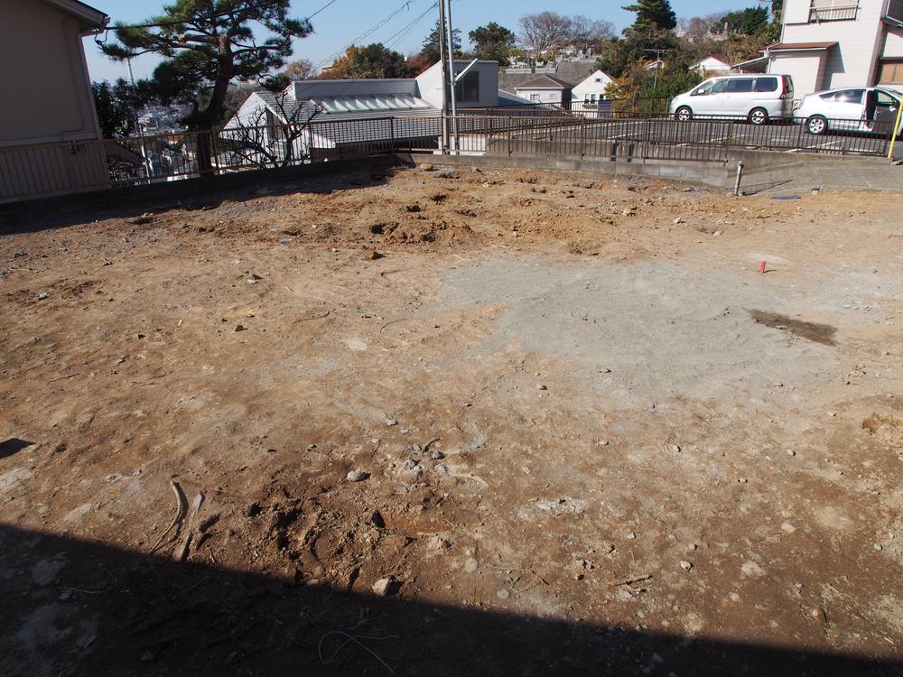 Local appearance photo. Local (12 May 2013) Shooting